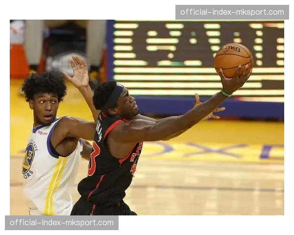 赛场花絮:猛龙主场加拿大丰业银行球场测试“静音区”定向音频技术,减少干扰罚球噪音 赛场花絮:猛龙主场加拿大丰业银行球场测试“静音区”定向音频技术,减少干扰罚球噪音